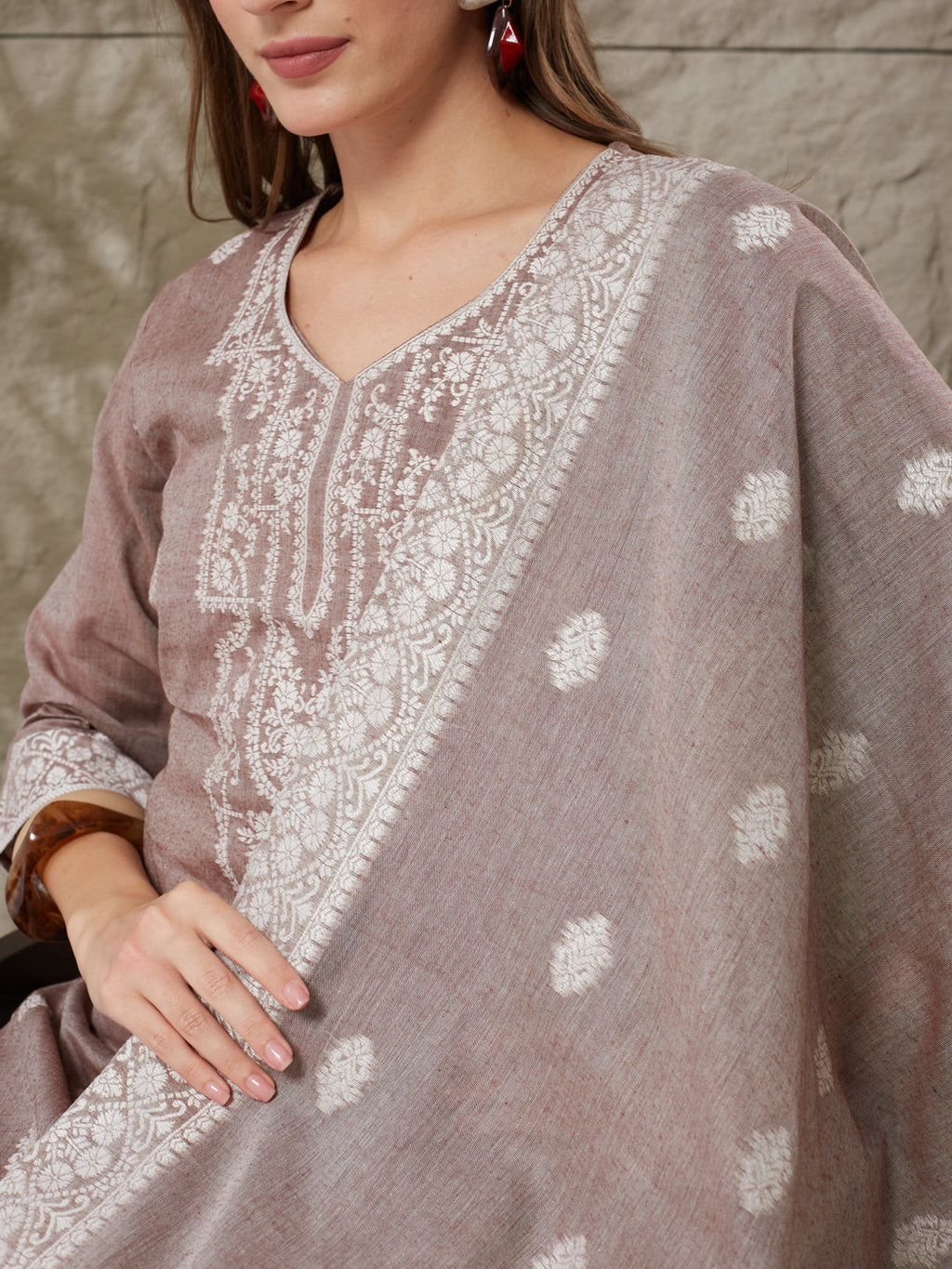 Very Pleasing Handloom Cotton Weaving Suit Set