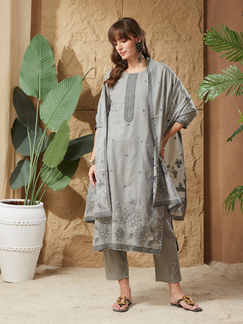 Trendy Ethnic Handloom Cotton Weaving Suit Set