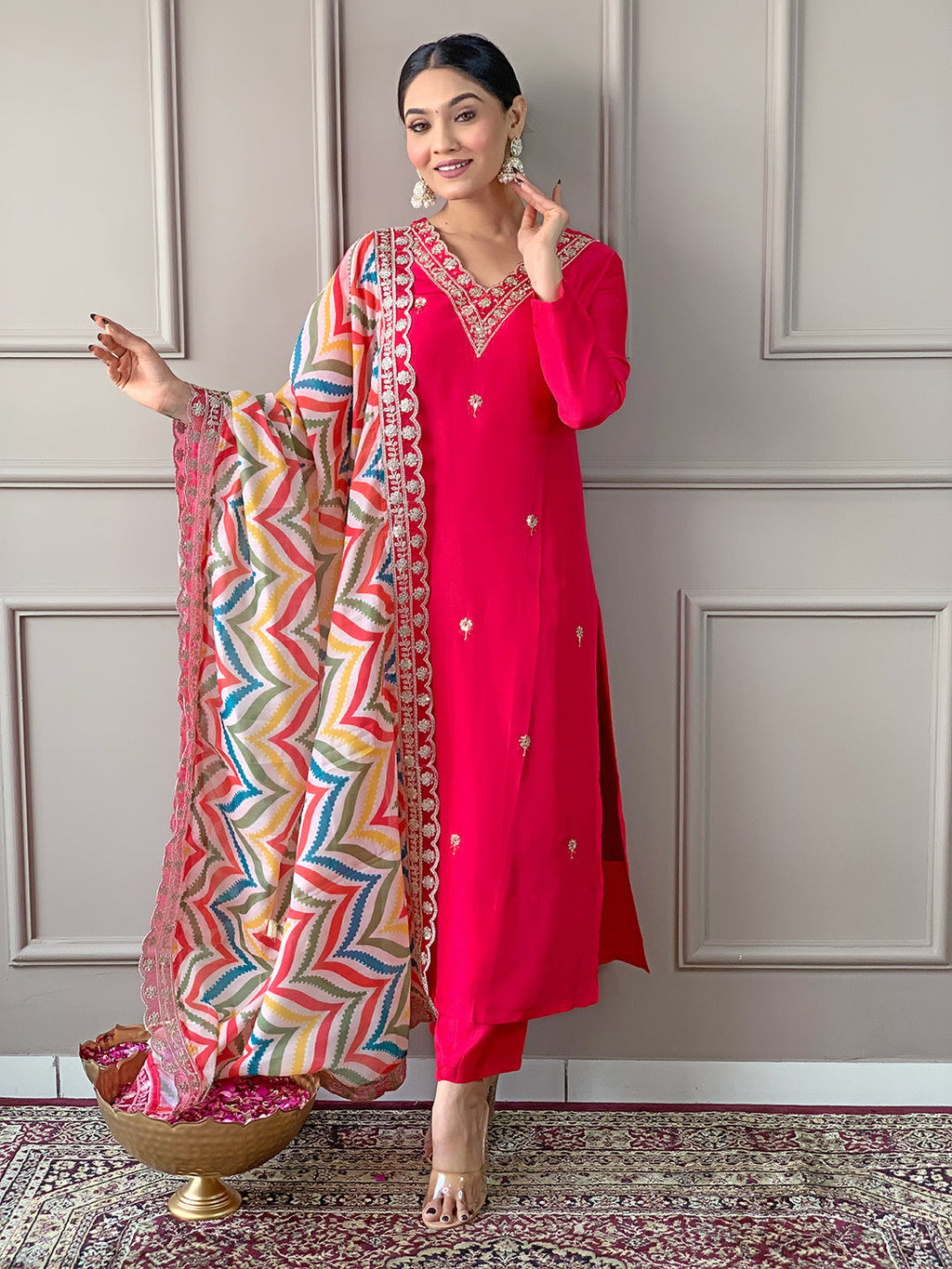 Gajari Embroidered Kurta Pant
