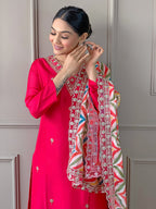 Gajari Embroidered Kurta Pant