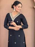Elegant Black Floral Printed Kurta Set