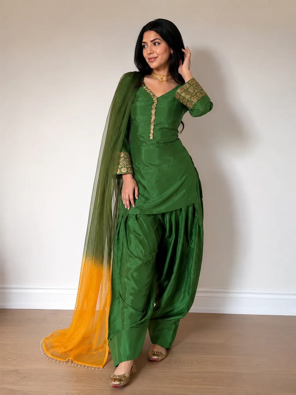 Emerald Embellished Farshi Kurta & Pant Ensemble