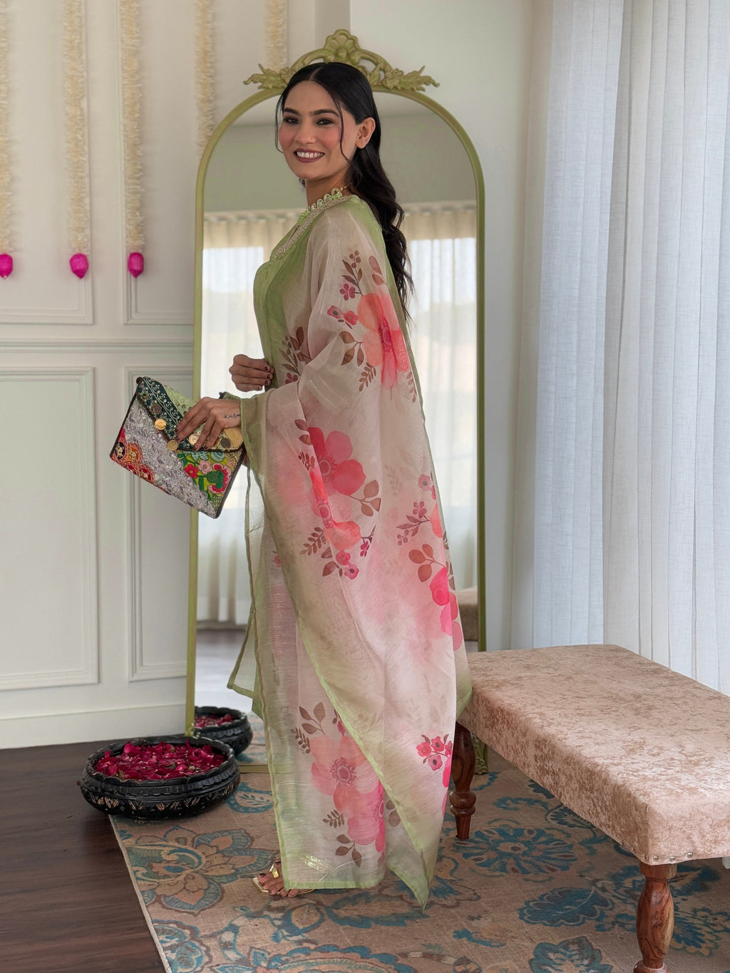 Pista Petals Jacquard Kurta Pant