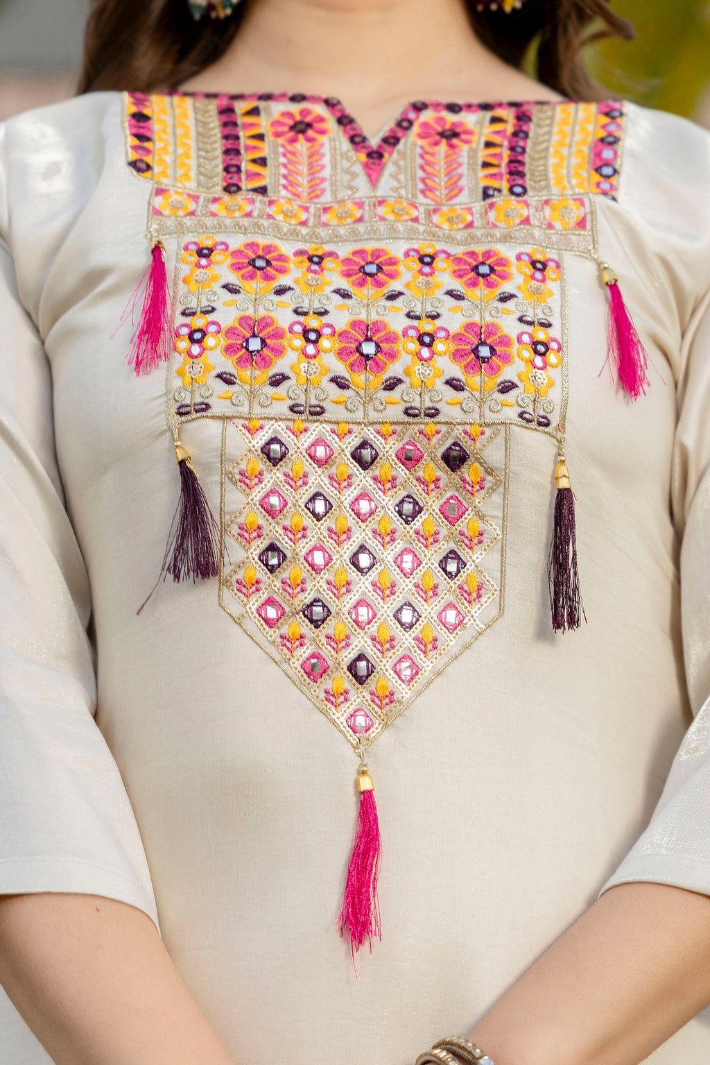 Pink Bandhani Dupatta With Kurta Set