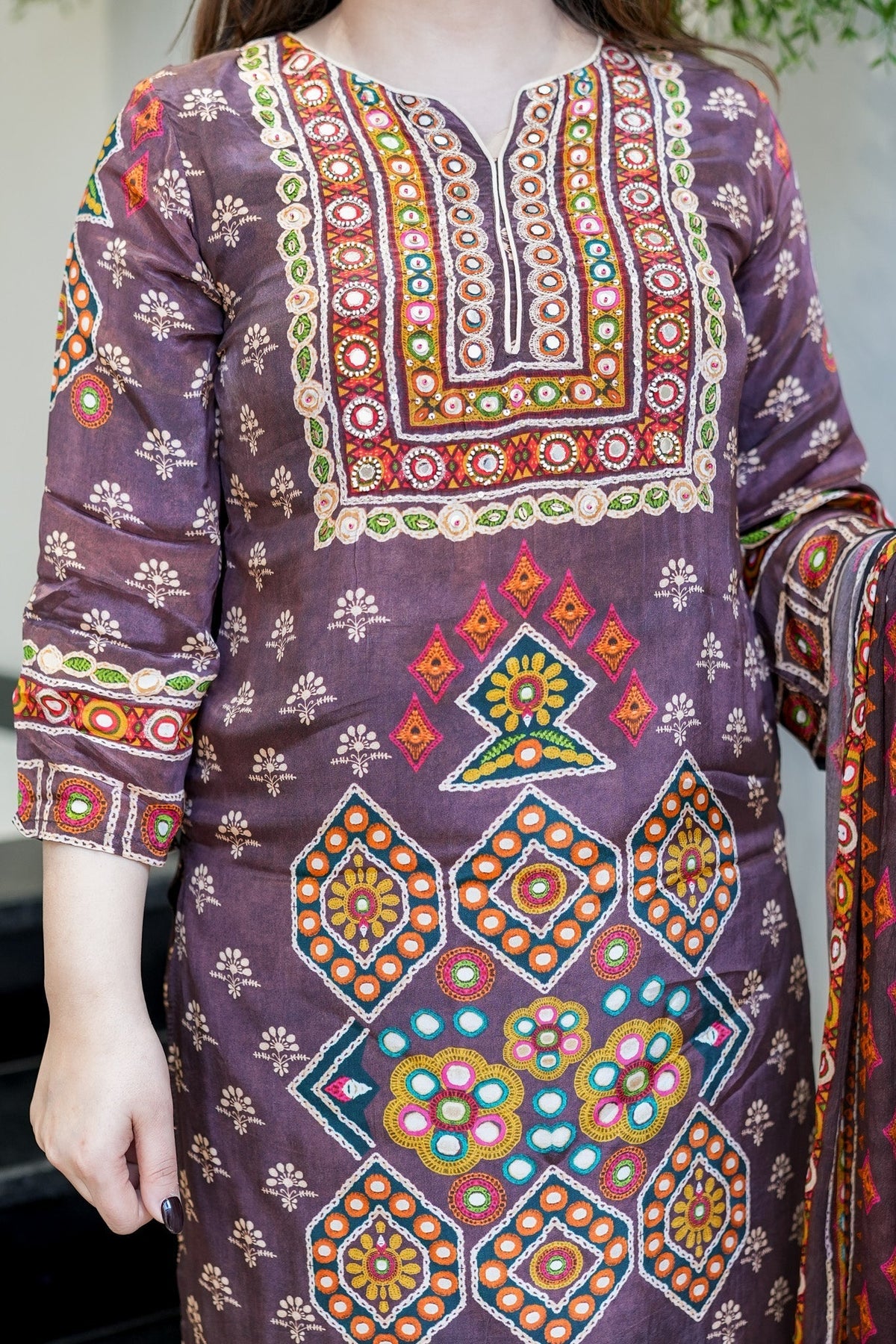 Brown Ethnic Patterned Kurti, Pant & Dupatta Ensemble