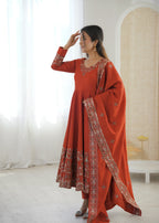Tangerine Embellished Roman Silk Kurta Pant