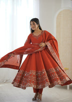 Tangerine Embellished Roman Silk Kurta Pant