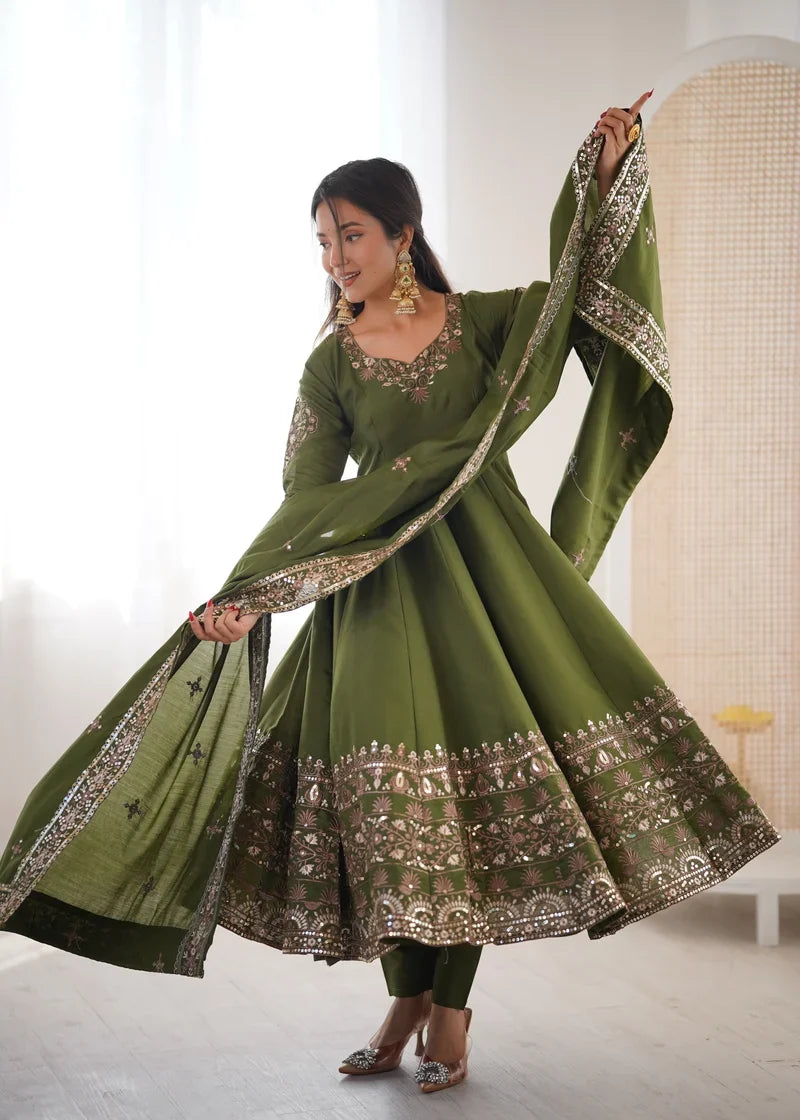 Emerald Embellished Silk Kurta Ensemble