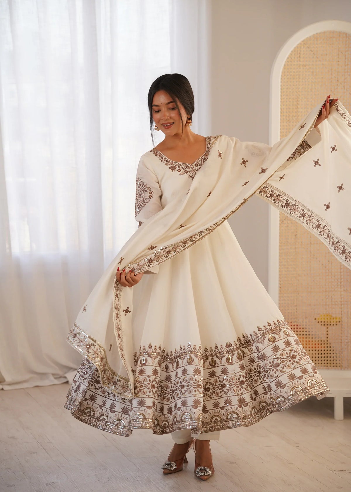 Ivory White Embellished Roman Silk Kurta Pant